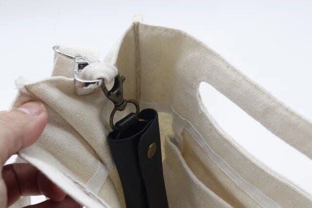 ダイソー レザー調キーケース ダイソーの高見えするレザー調キーケース