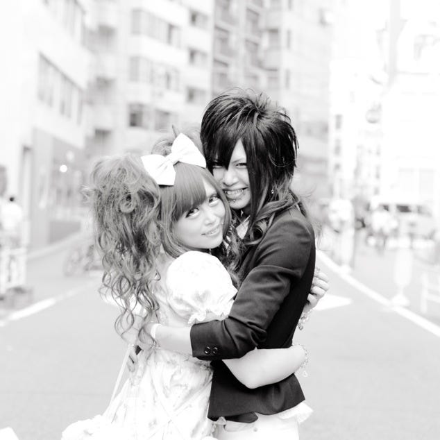 姫系&V系カップル/「東京グラフィティ」10月号より(画像提供:グラフィティ)