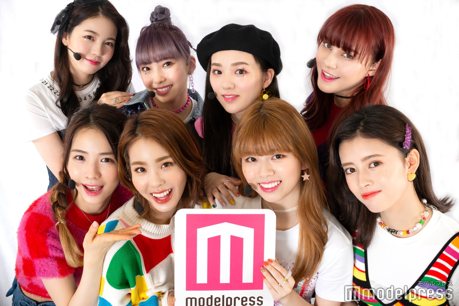 （後列左から）AYAKA、MAYUKA、RIO、NINA（前列左から）MAYA、MAKO、RIKU、RIMA （C）モデルプレス