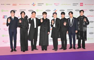 ATEEZ・ホンジュン ひどいせきで肋骨を骨折も「ファンと約束した」公演に参加 事務所が発表