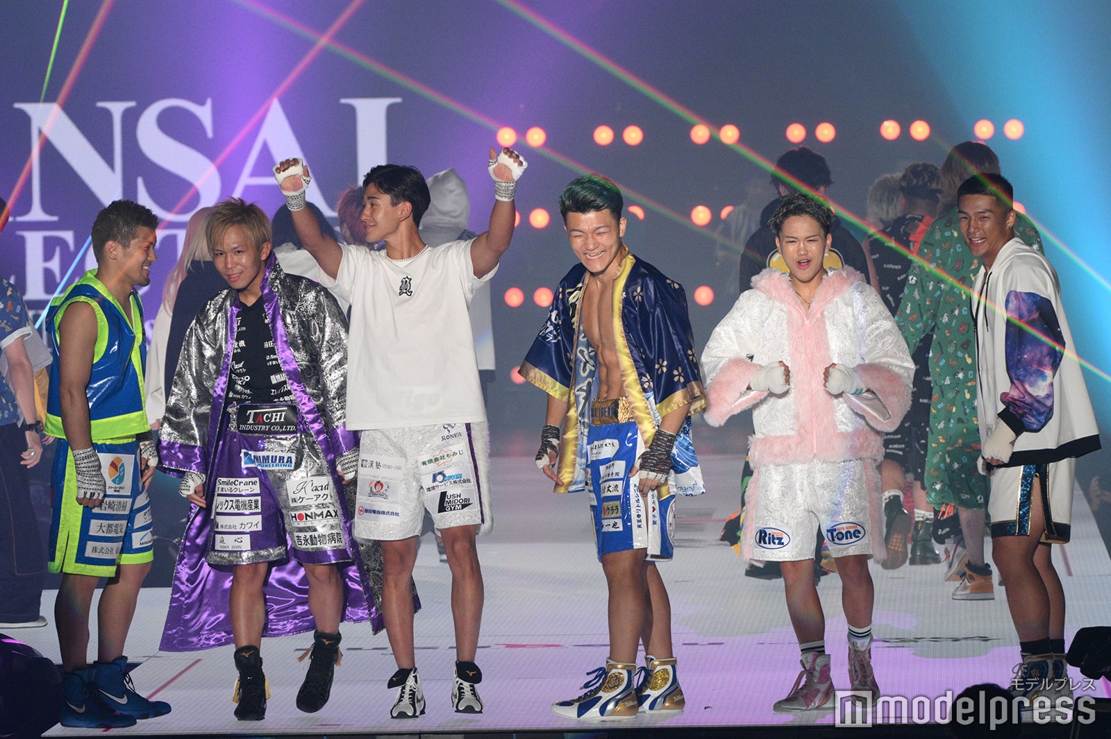 （C）モデルプレス