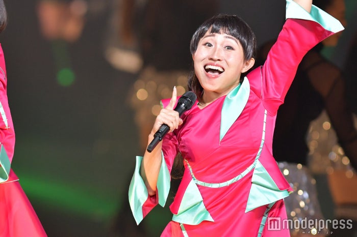 キンタロー。(中央) (C)モデルプレス
