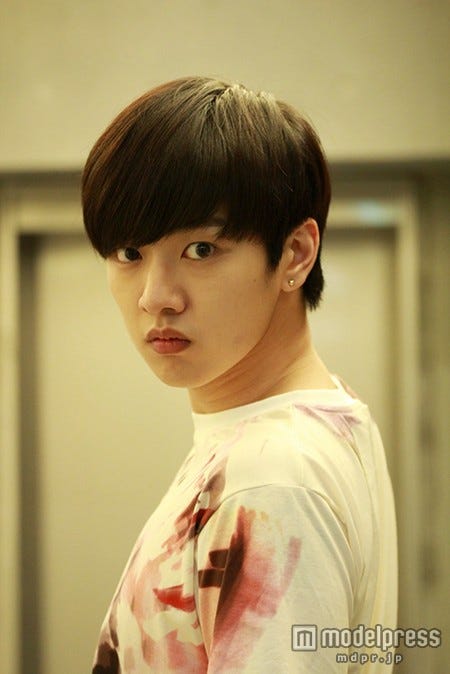 劇団員チェ・ガン役を演じたシン・ウォンホ/ドラマ「シークレット・メッセージ」より