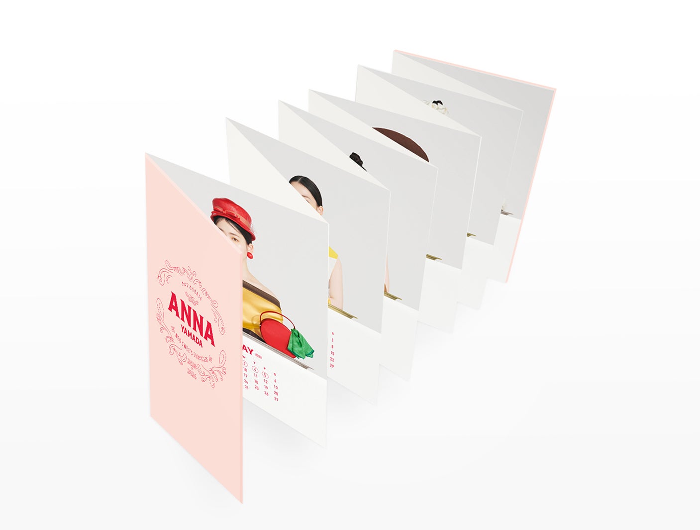 「山田杏奈 2023-2024年 パティスリーカレンダー」（提供写真）