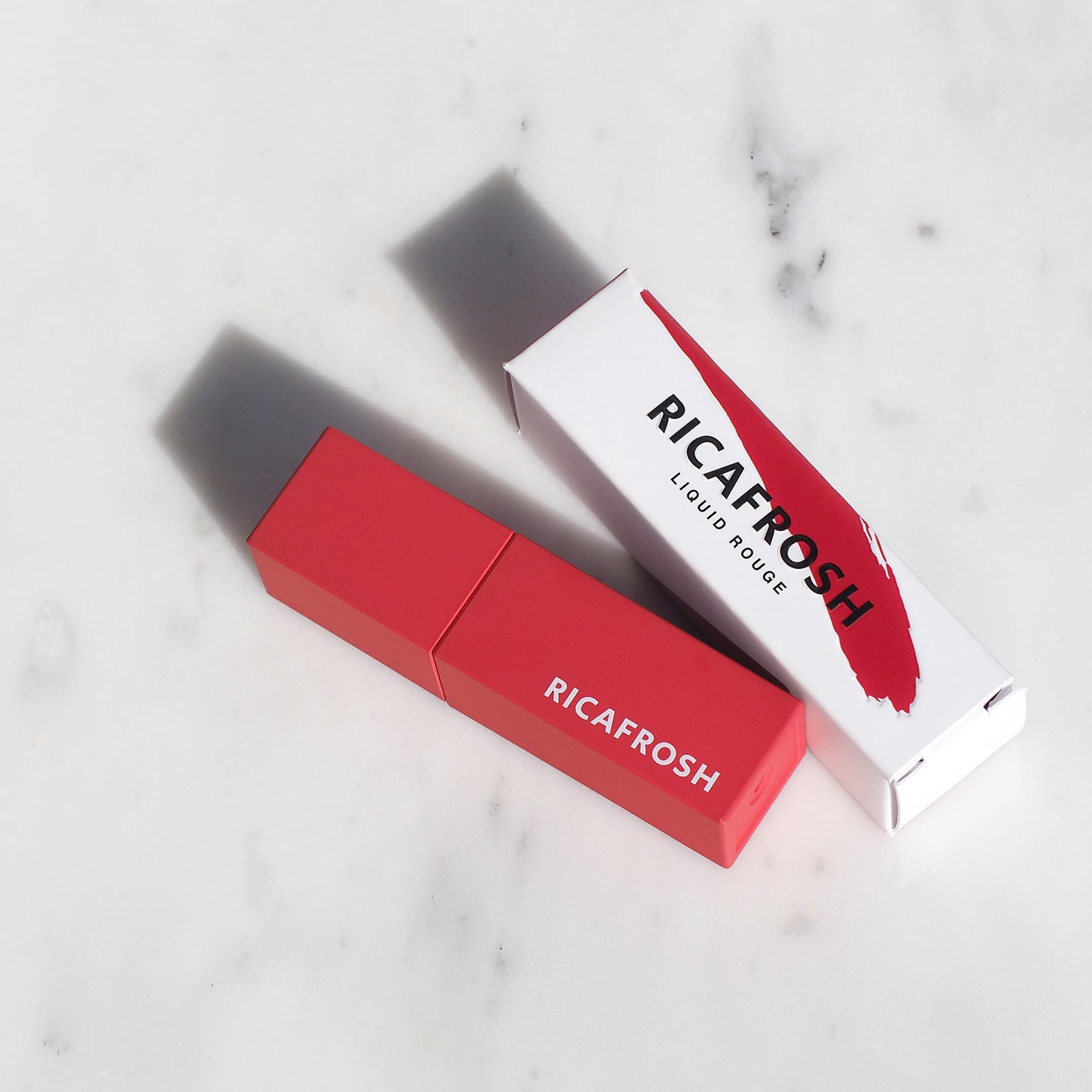 リカフロッシュ ジューシーリブティント／画像提供：株式会社Direct Tech