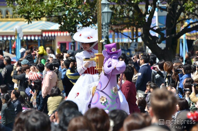 東京ディズニーリゾート30周年パレードがスタート／「ハピネス・イズ・ヒア」パレード公開