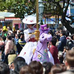 東京ディズニーリゾート30周年パレードがスタート/「ハピネス・イズ・ヒア」パレード公開