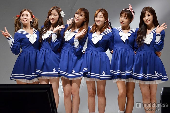 笑顔全開のApink