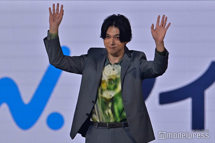 吉沢亮(C)モデルプレス