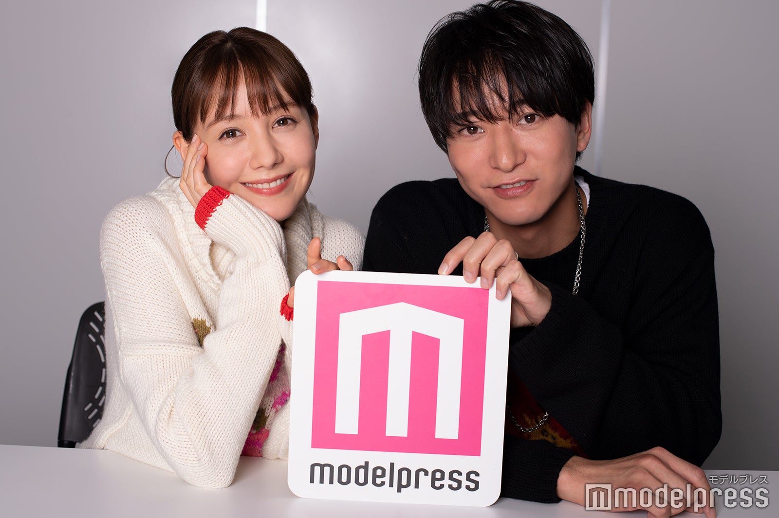 トリンドル玲奈、浅香航大 （C）モデルプレス