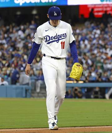 佐々木朗希 六回途中3失点で降板 逆転2点打浴びガックリ 今季2勝目はならず