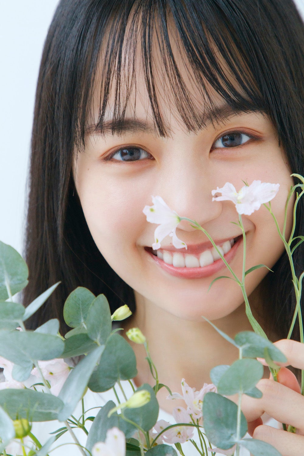 賀喜遥香 まっさら アザーカット 写真集アイドル