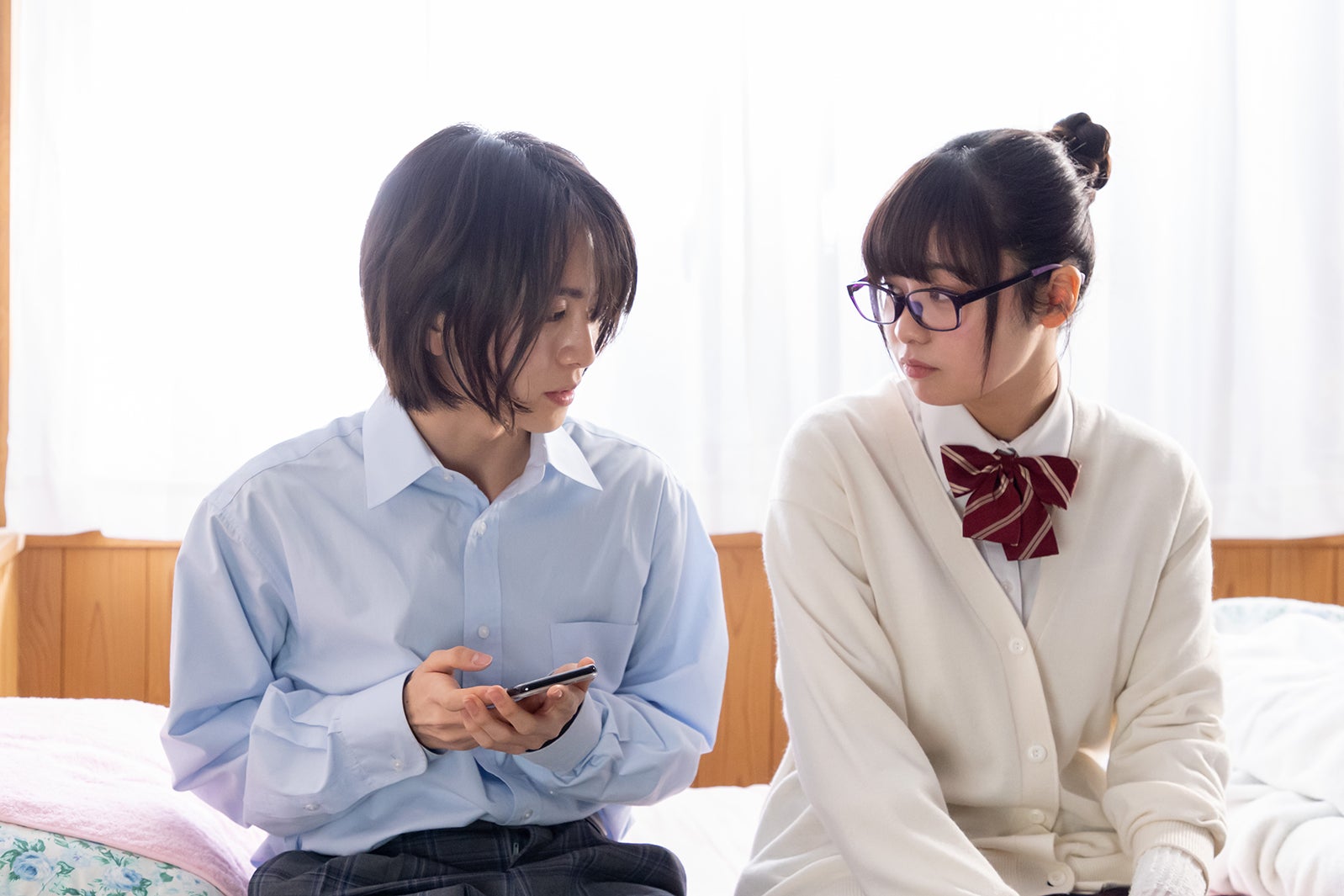 板垣李光人、吉柳咲良／「ここは今から倫理です。」（C）NHK