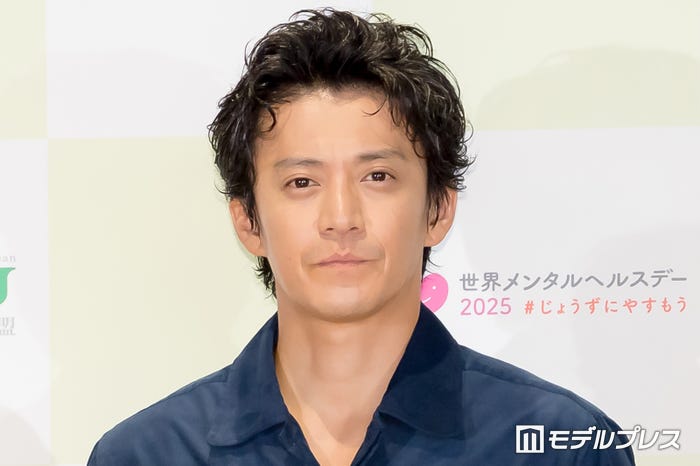 小栗旬(C)モデルプレス