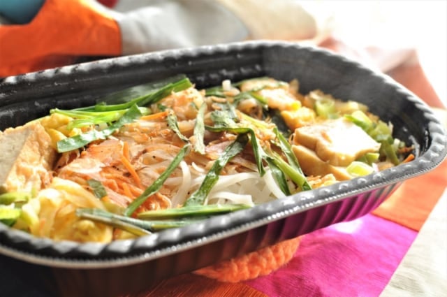 成城石井「具だくさん海老パッタイ」をあたためたところ