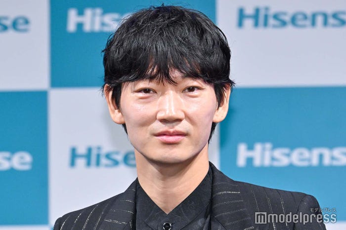 綾野剛(C)モデルプレス