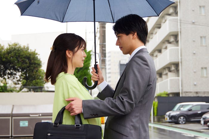 長濱ねる、黒羽麻璃央「ウソ婚」第2話より(C)カンテレ/ジェイ・ストーム