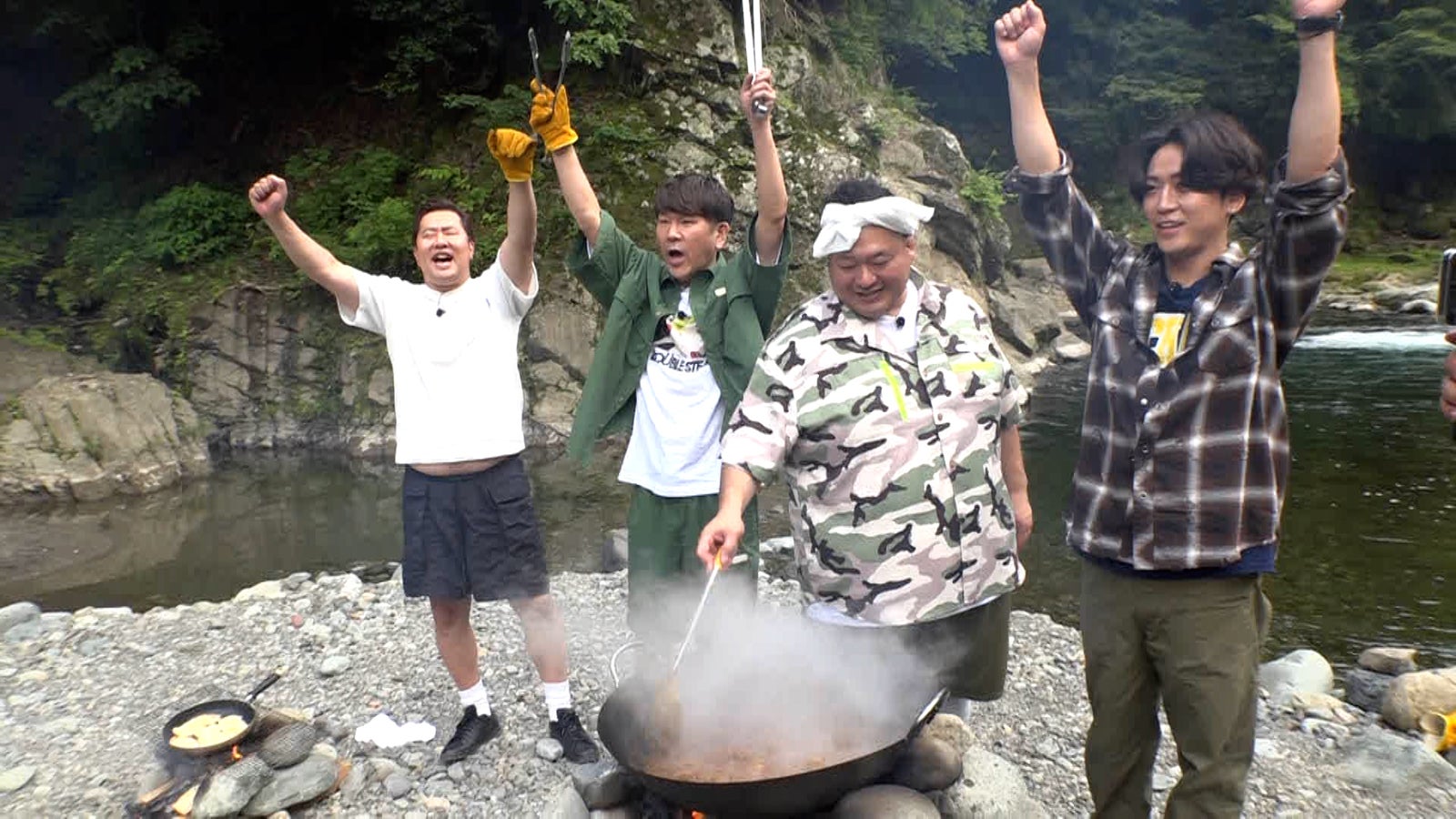 とにかく明るい安村、藤本敏史、豊ノ島、亀梨和也（C）日本テレビ