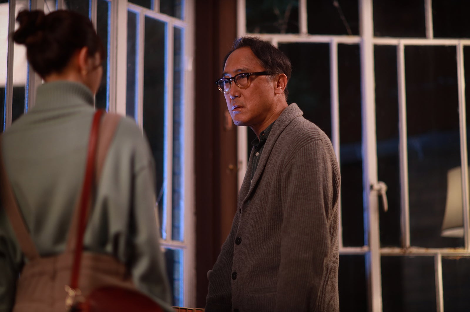 西野七瀬、佐野史郎／「言霊荘」第9話より（C）テレビ朝日