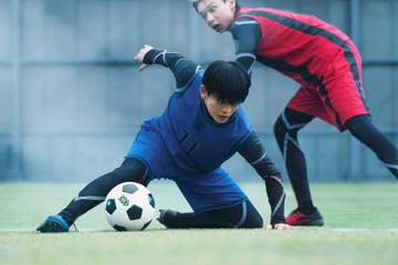 実写版「ブルーロック」は「国宝」のサッカー版 「人間ができるプレーのギリギリ」追及→「スラダン」参考「『少林サッカー』ではない」 主演・高橋文哉が松井大輔氏と1年半のサッカー特訓も