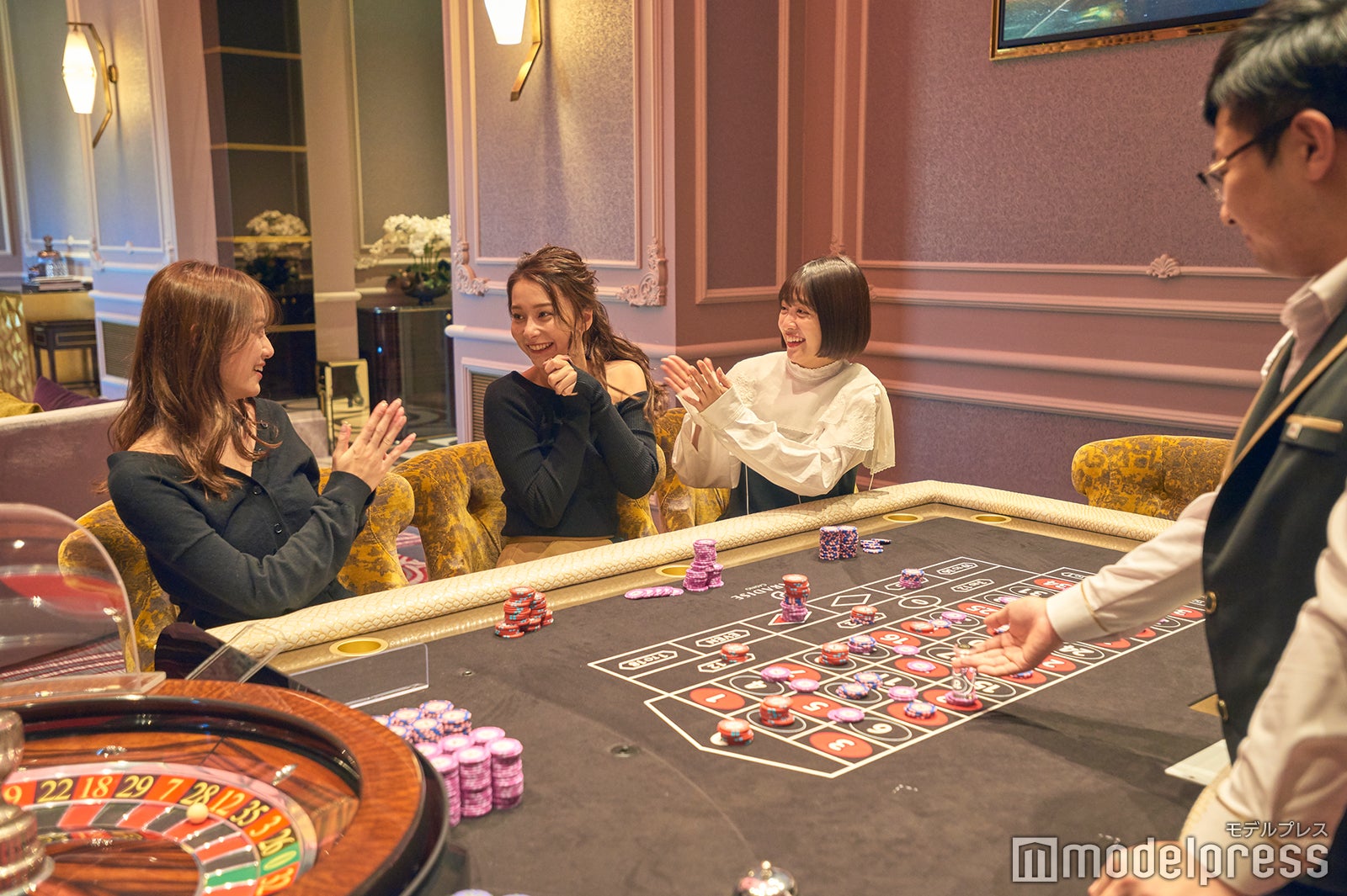 カジノで一攫千金を狙っちゃえ（C）モデルプレス