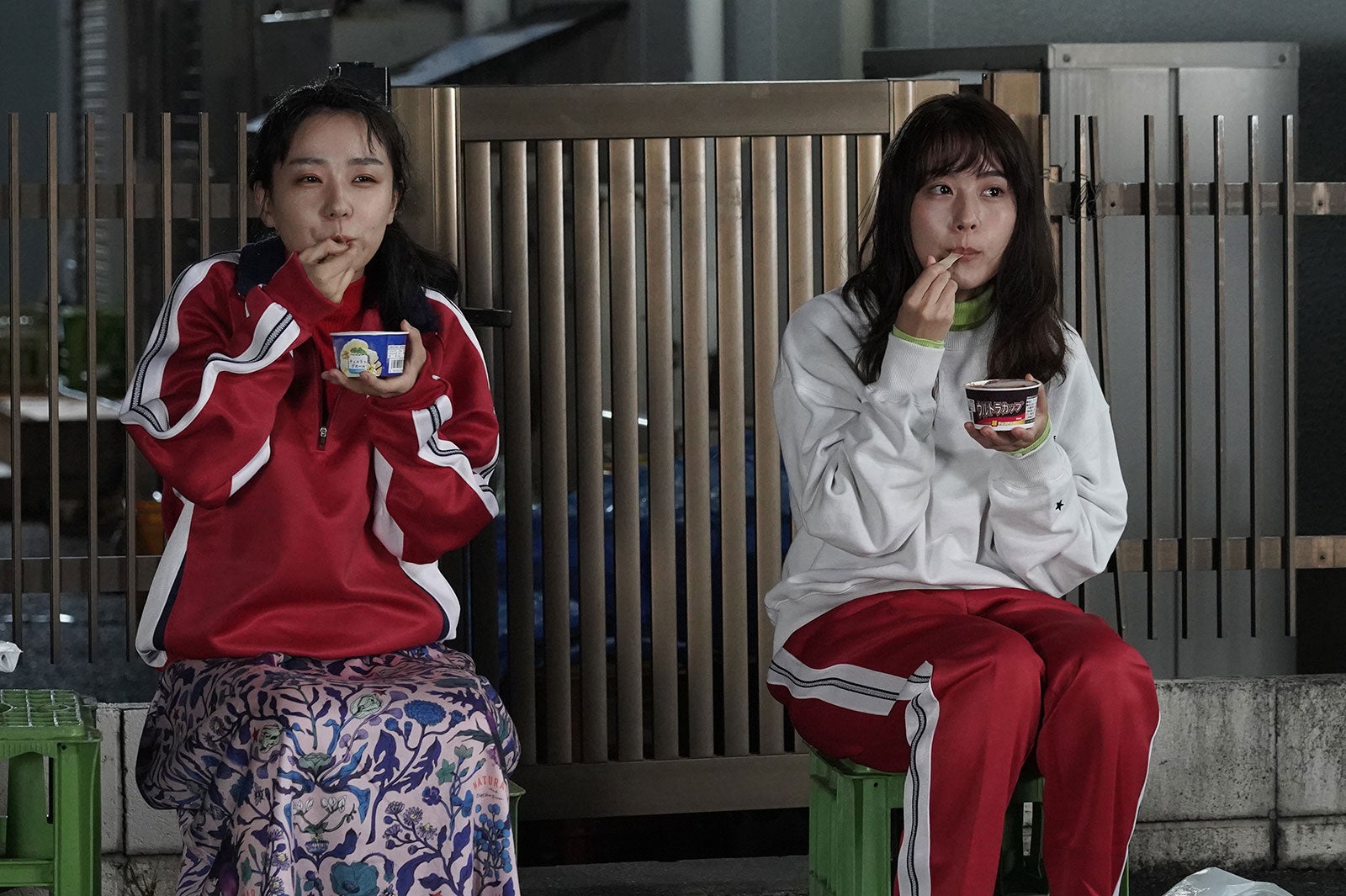 奈緒、有村架純（C）カンテレ