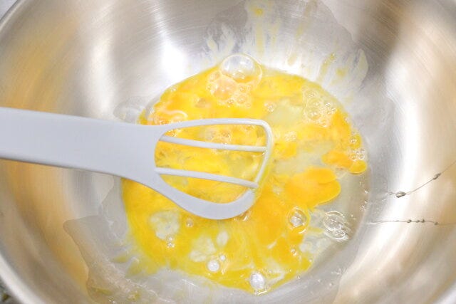 セリアの混ぜられるヘラは菜箸よりも混ぜやすい