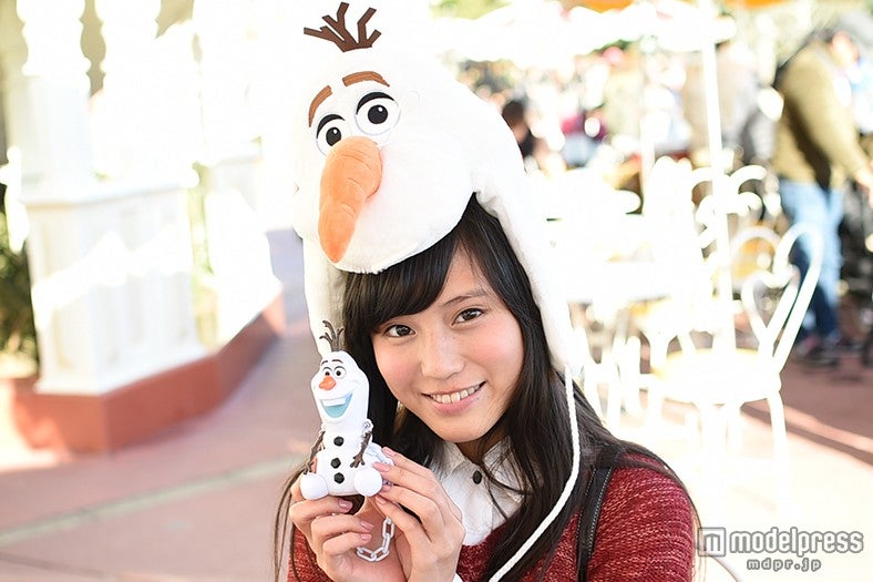 オラフのミニスナックケース／モデル：矢内美麻理