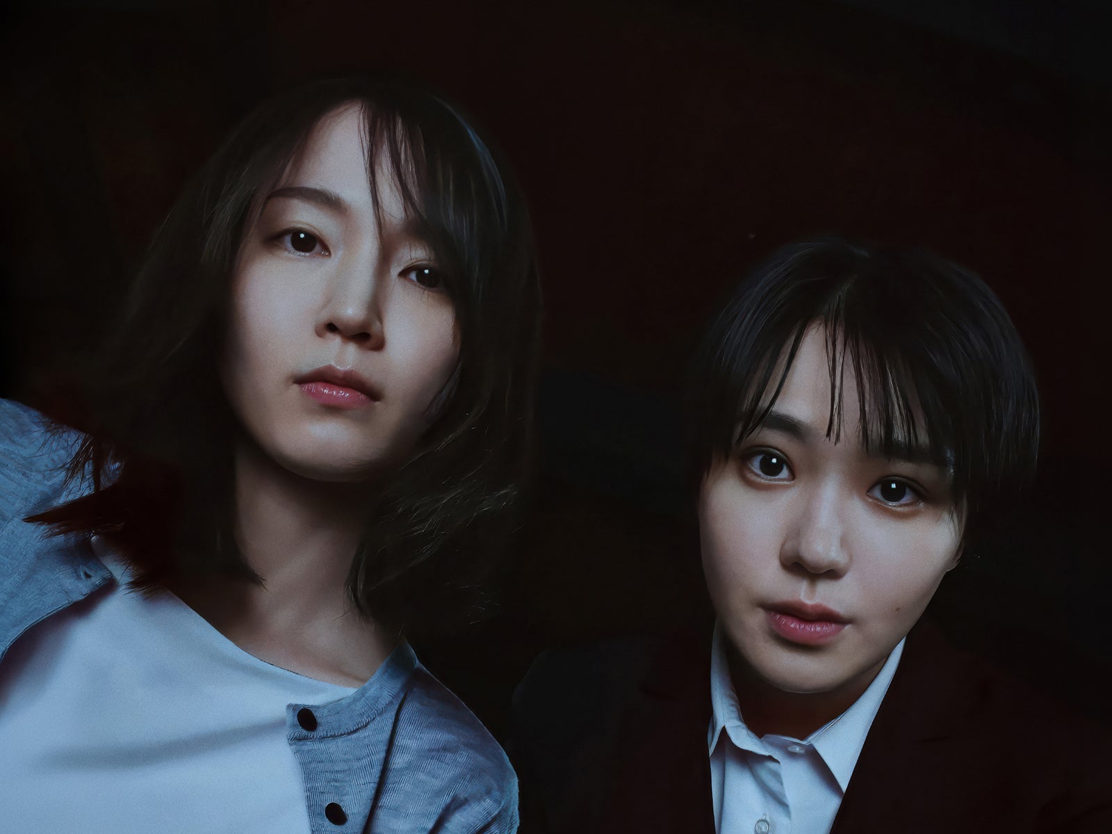 吉岡里帆、奈緒（C）佐野広実／講談社（C）2026「シャドウワーク」製作委員会