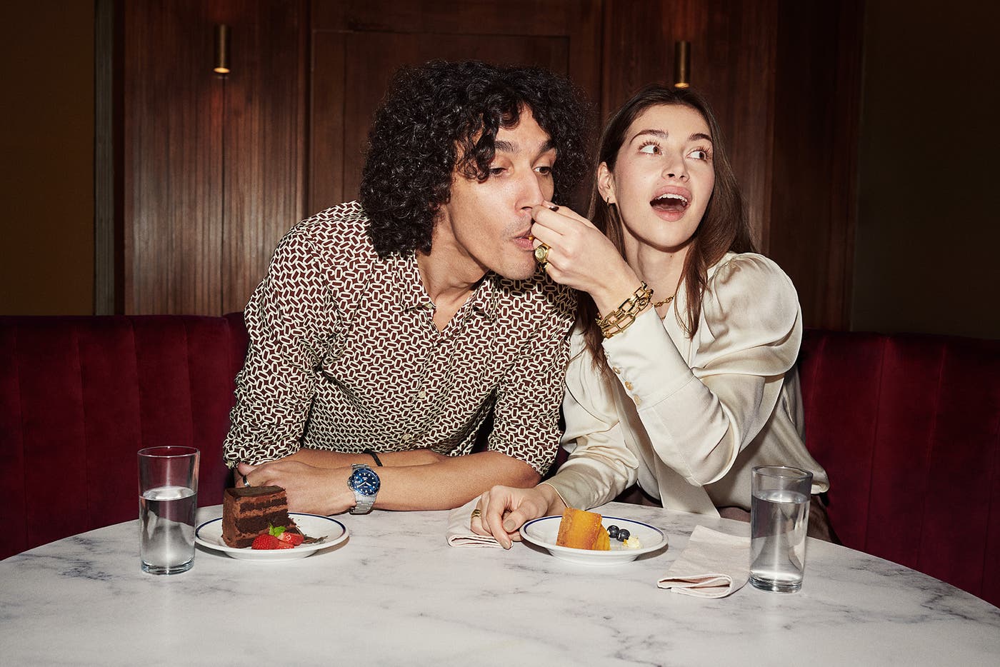 ゴールドトーンウォッチリング(提供画像)