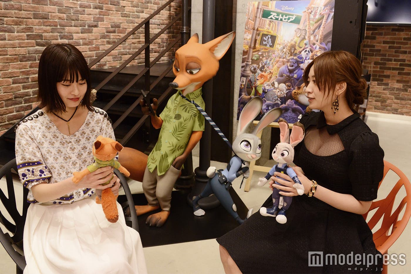 横田ひかる、外川礼子(C)モデルプレス