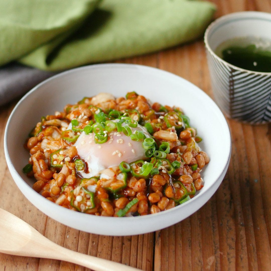 ねばシャキ食感!生オクラと納豆のネバネバ丼