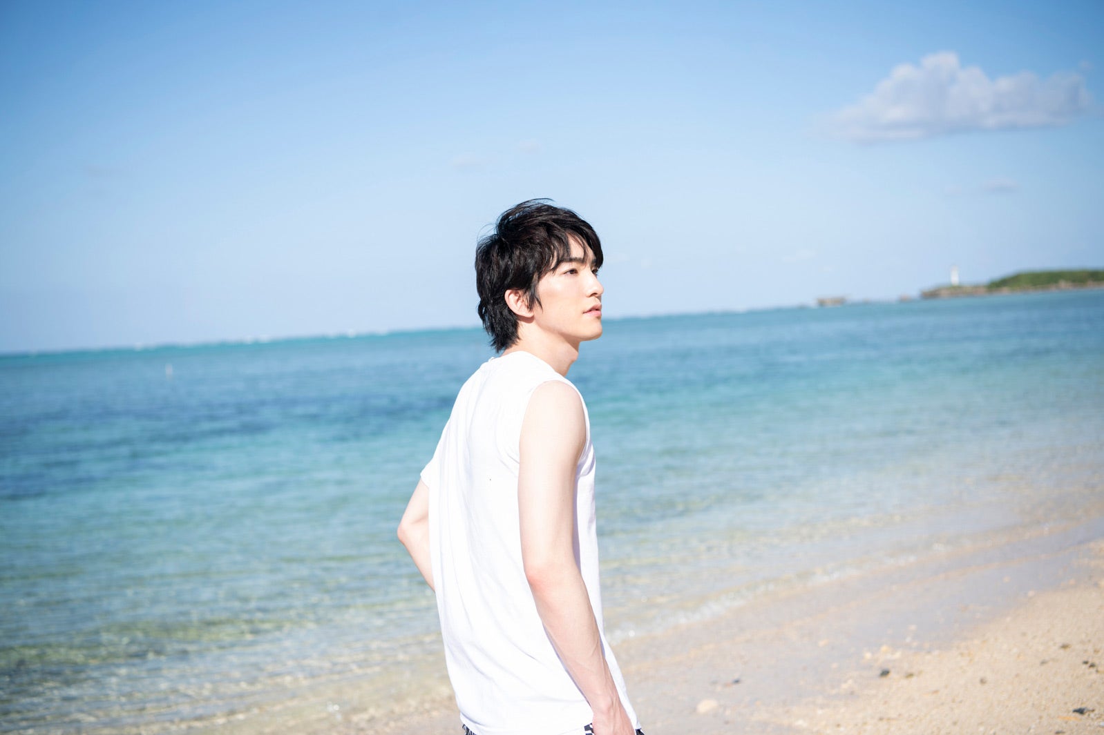 前田公輝「ちむどんどん」舞台・沖縄でプライベート旅　2年ぶりセカンド写真集決定＜ちゅらたび＞