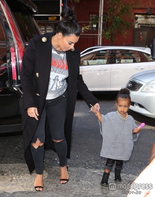 キム・カーダシアンとノースちゃん。x17online.com／Zeta Image