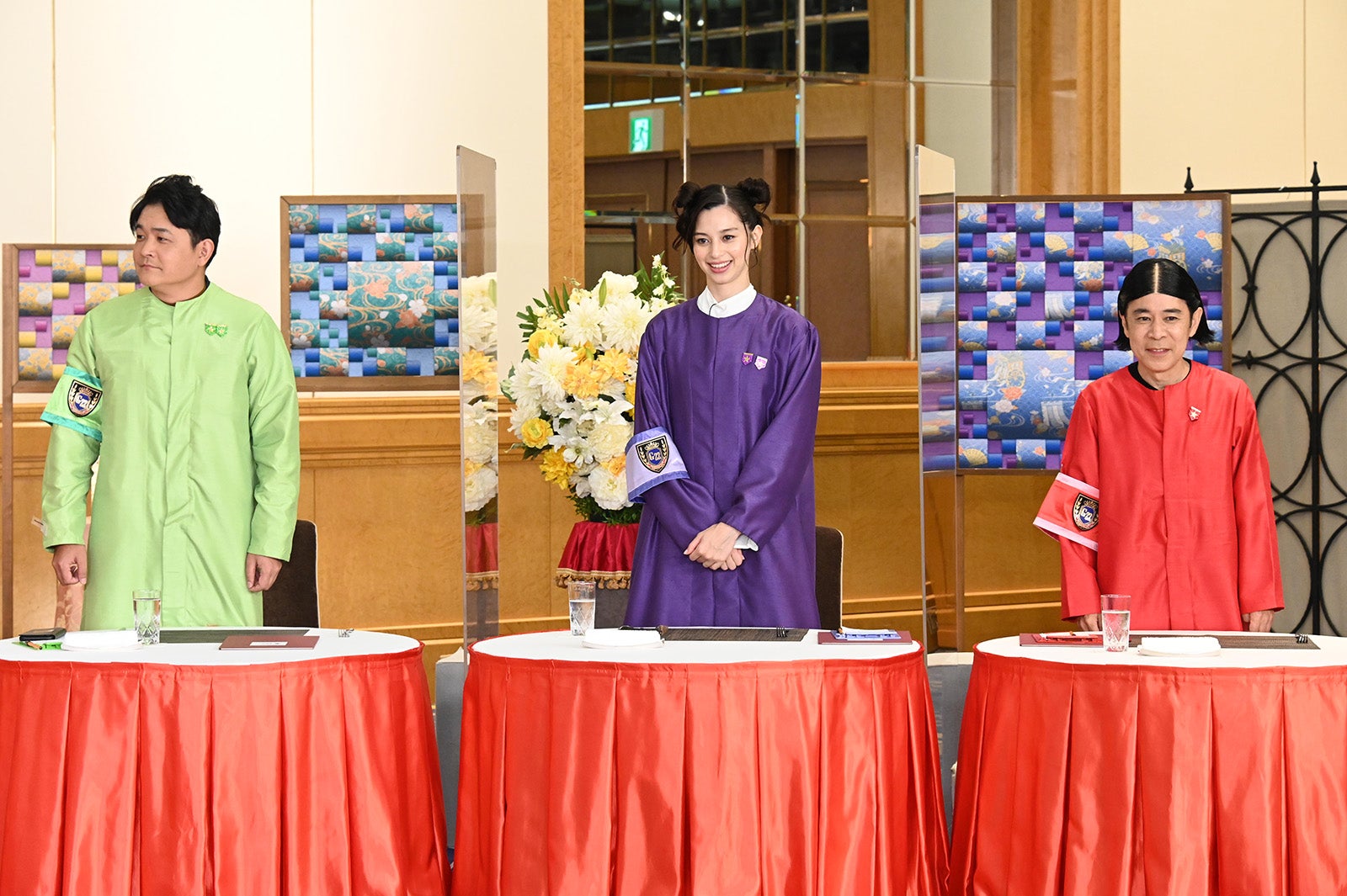 ノブ、中条あやみ、岡村隆史（C）日本テレビ