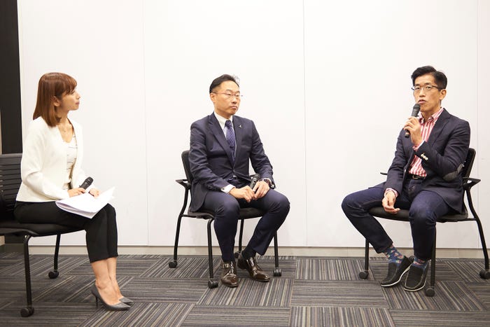 対談の様子(提供写真)