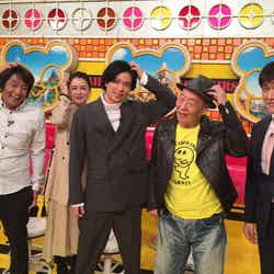 （左から）堀内健、国生さゆり、加藤シゲアキ、泉谷しげる、林修 （C）フジテレビ