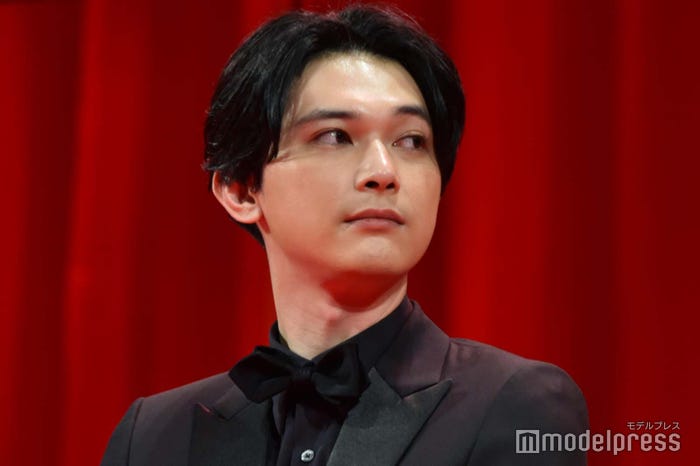 吉沢亮(C)モデルプレス
