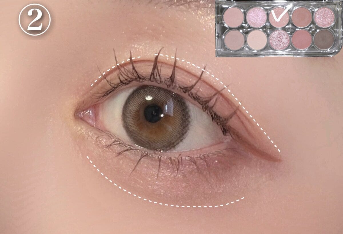 ①で塗った部分の上にさらに重ねて塗る