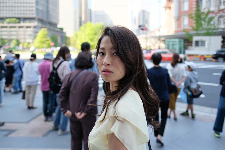指先、爪を褒めてくれる女性は落とせる！…を利用する