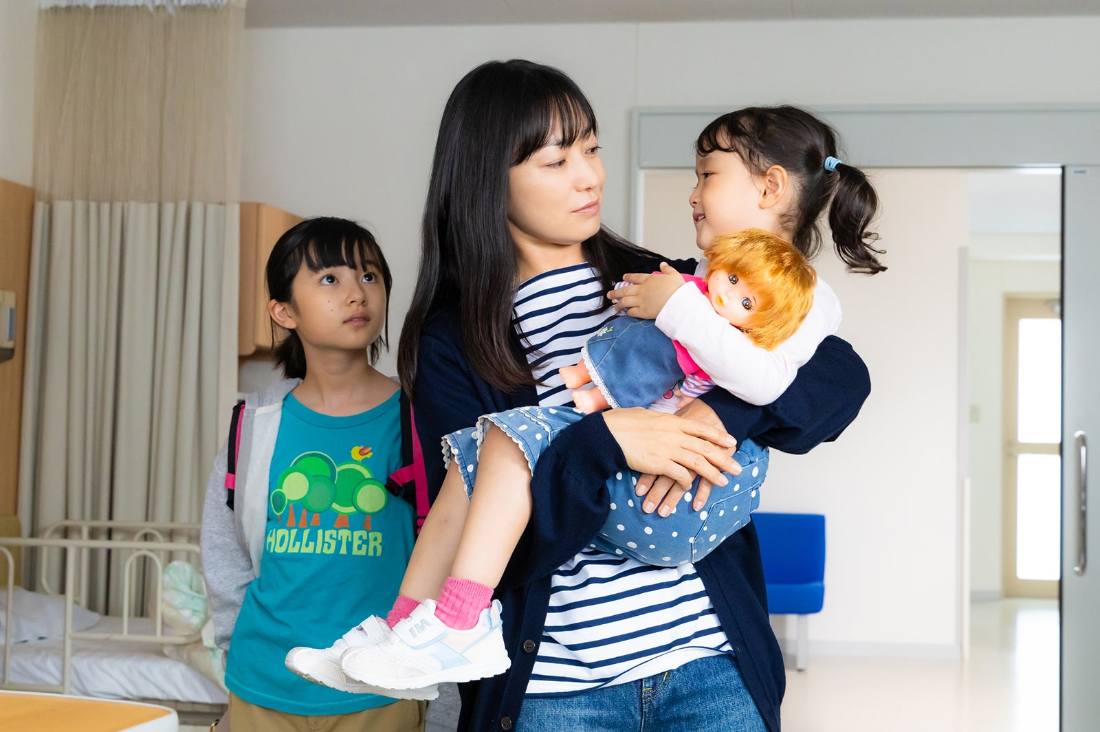 ＜ゆりあ先生の赤い糸 第2話＞昏睡状態の夫・吾良に“彼女”と“隠し子”発覚？ゆりあが姉妹を預かることに