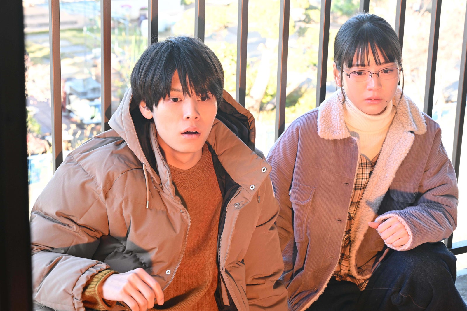萩原利久、中井友望「めぐる未来」第5話より（C）読売テレビ