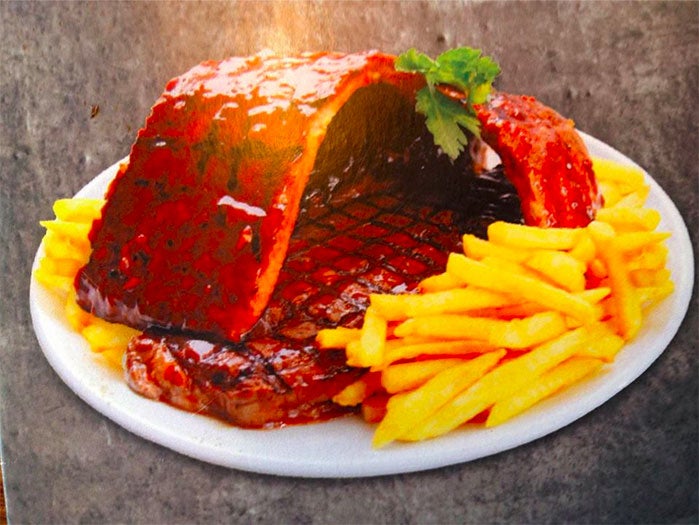 ボリューム満点の人気メニュー「ミートユアマッチチャレンジ」約7，820／「Ribs and Rumps」facebookより