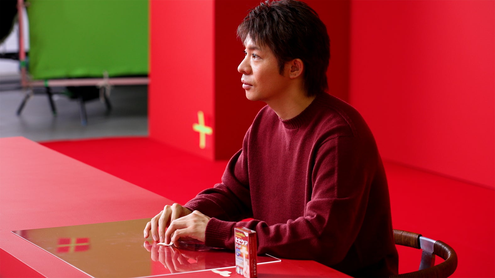 岸優太「ヒビケアパッド」新WEBムービーメイキング（提供写真）