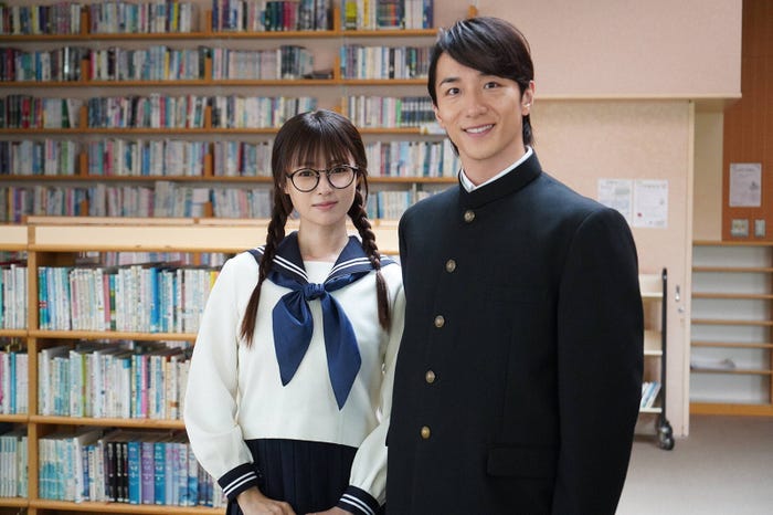 (左から)深田恭子、大貫勇輔(C)フジテレビ