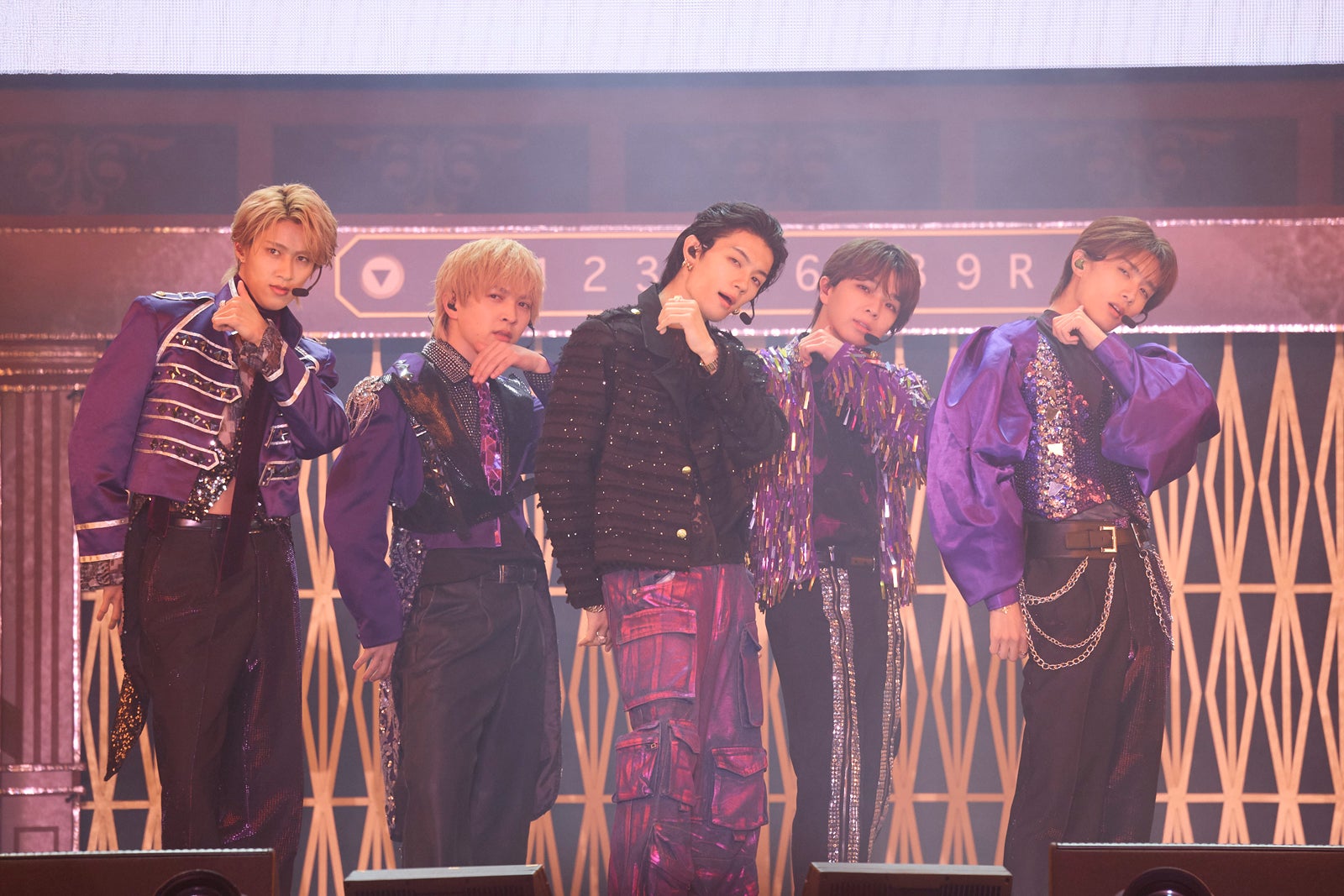 画像25/33) 超特急・M!LKらEBiDAN、ホテルクルー姿で集結 演出