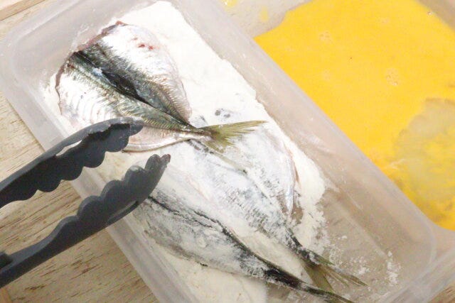 キャンドゥ 揚げ物らくトレー キャンドゥの小麦粉がこぼれない揚げ物らくトレー