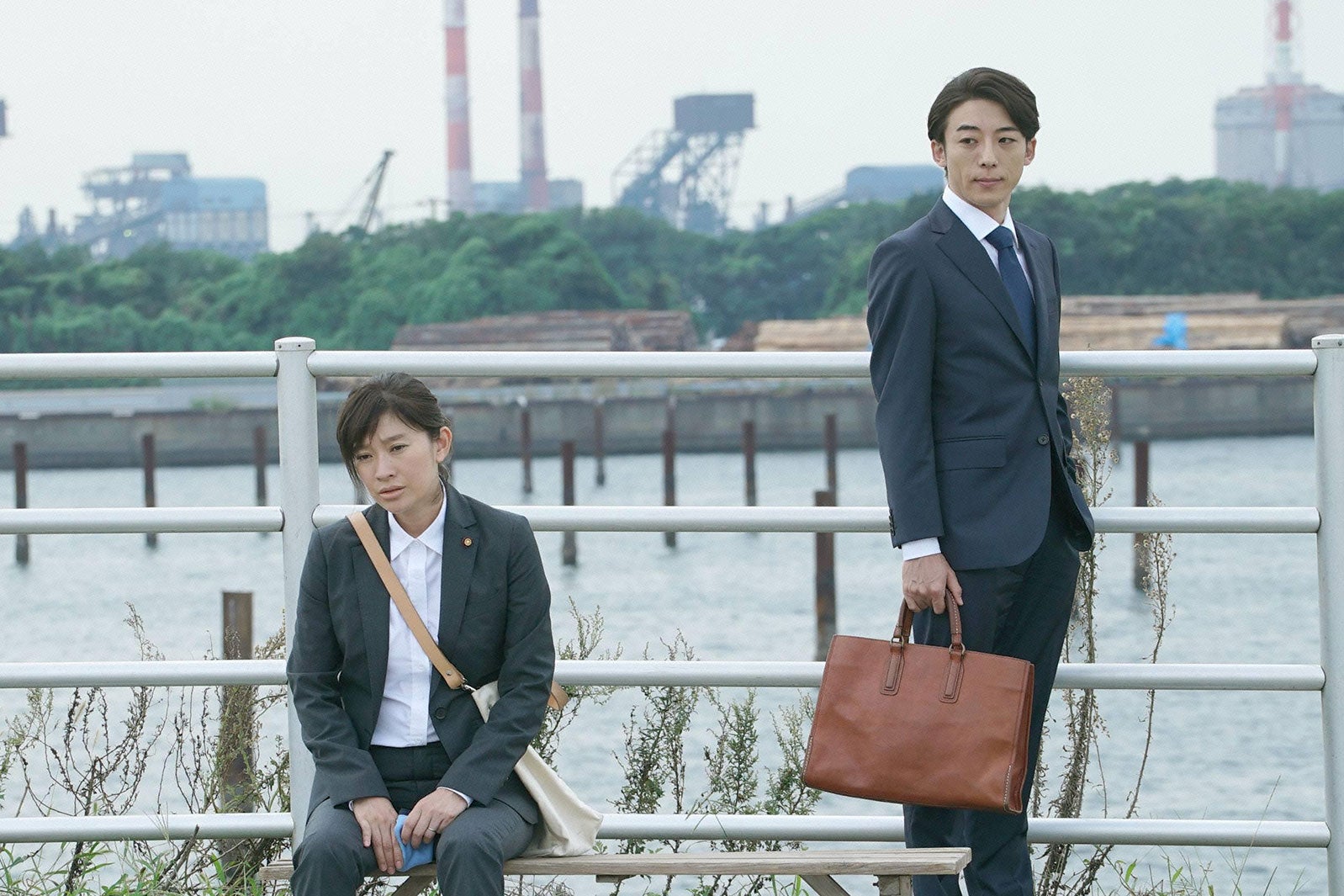 篠原涼子、高橋一生／「民衆の敵」第6話より（C）フジテレビ