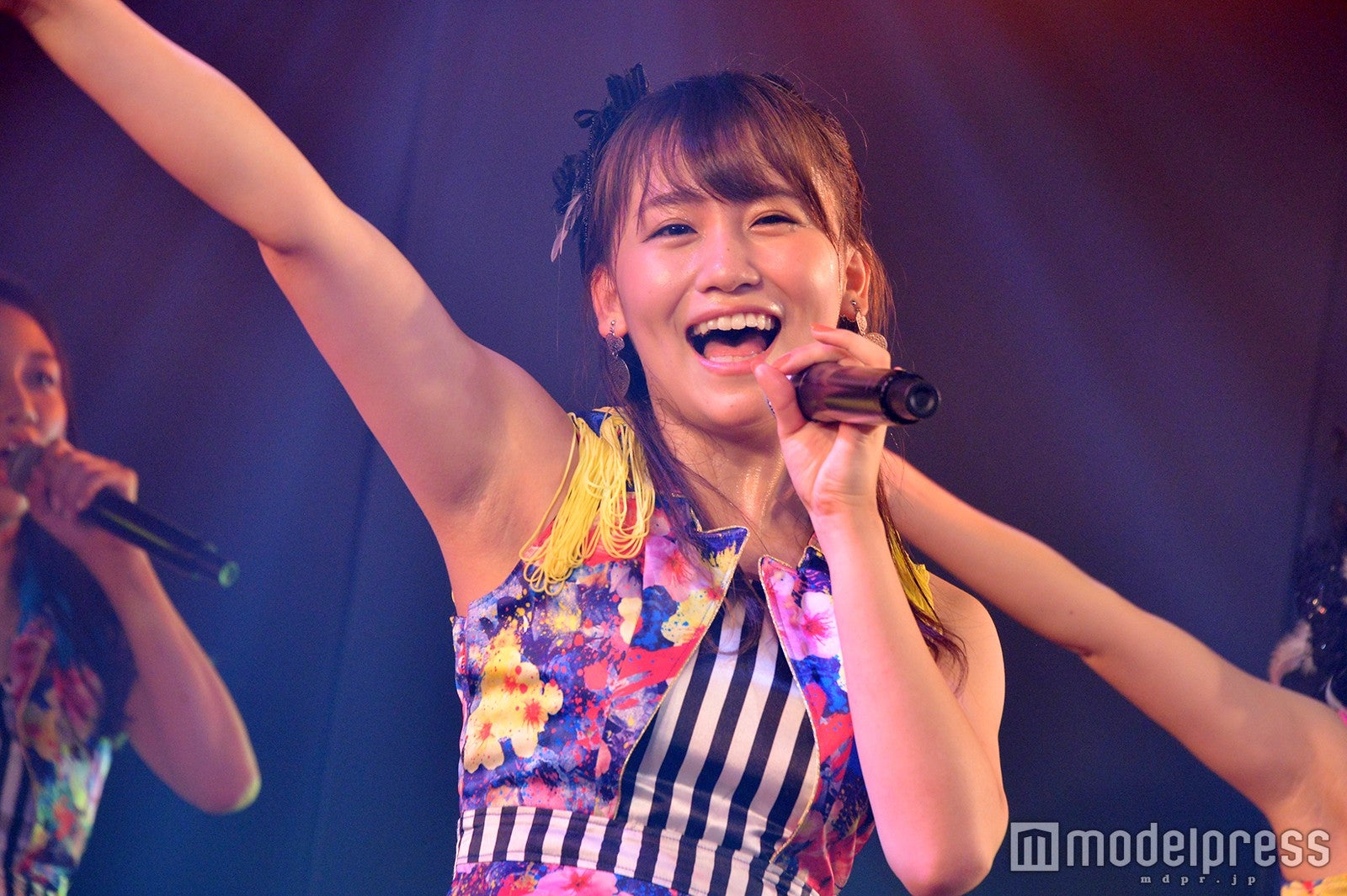 小嶋真子／井上ヨシマサ「神曲縛り」公演（C）モデルプレス