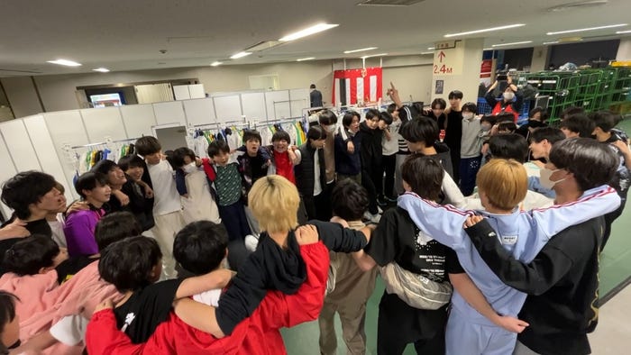 Lil かんさい・Boys be・AmBitiousら関西ジャニーズJr.(C)NHK